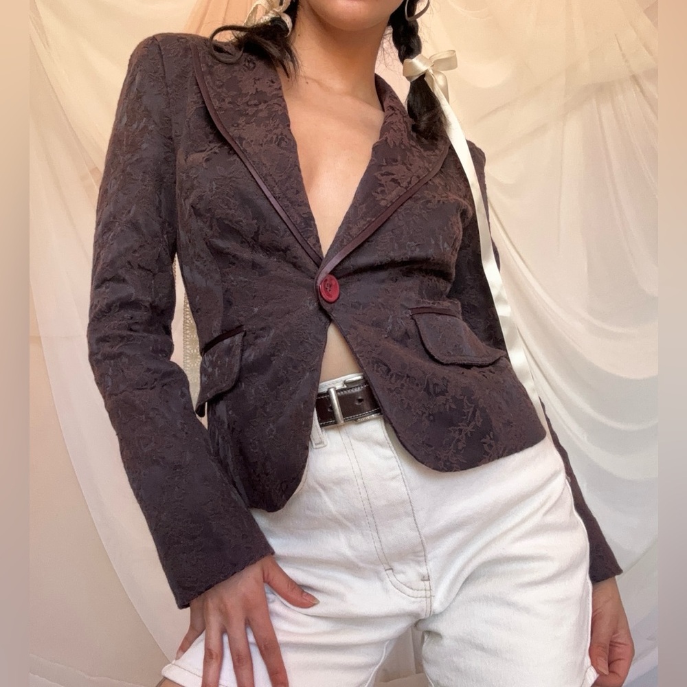 bebe Floral brown tailored fit blazer